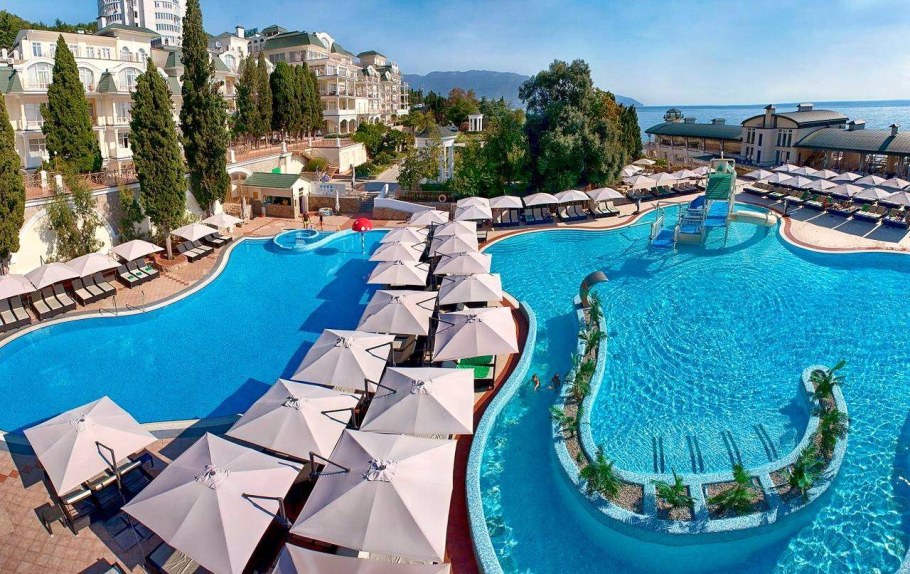 Ялта Интурист бассейн внутри