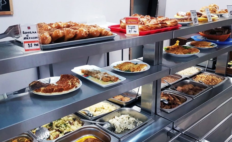 Выпечка в столовой общепита