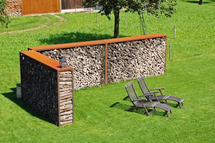 Дровница из бетонного кольца