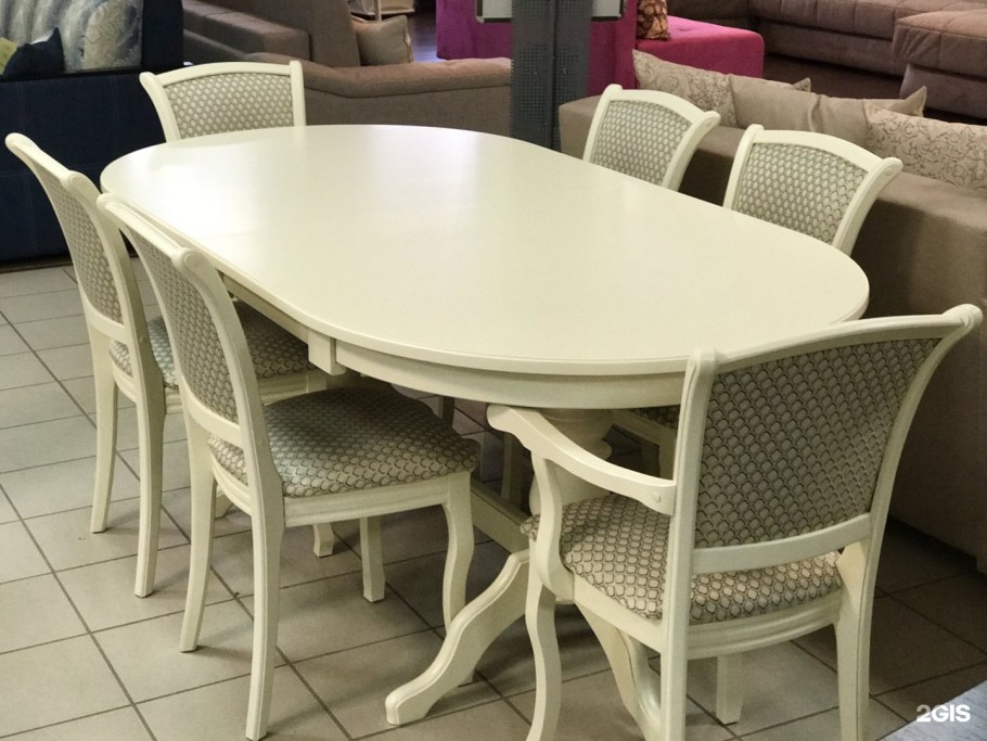 Ул. Генерала Белова, 35 ТЦ Мебельград