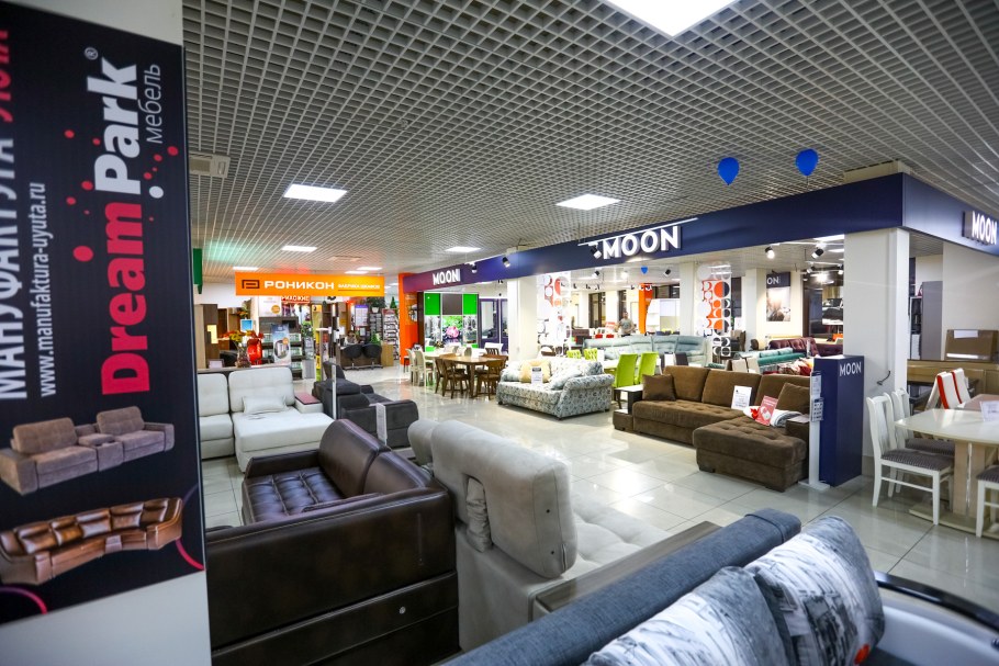 Салон мебели обстановка