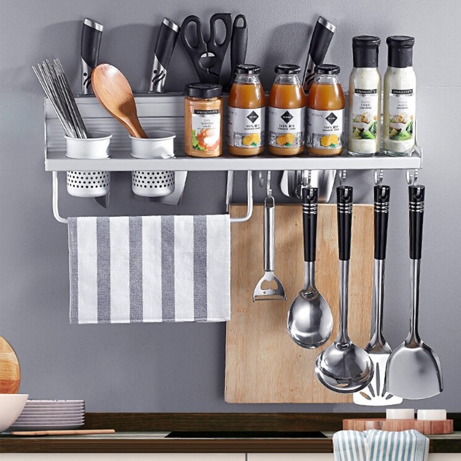 Кухонный гарнитур с открытыми полками