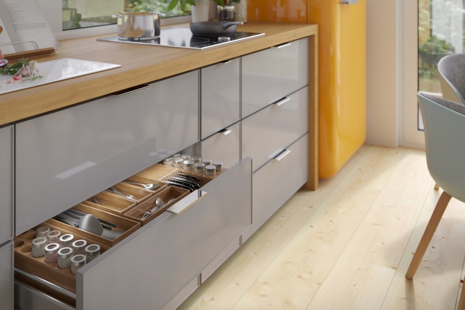 Фурнитура для мебели Hettich