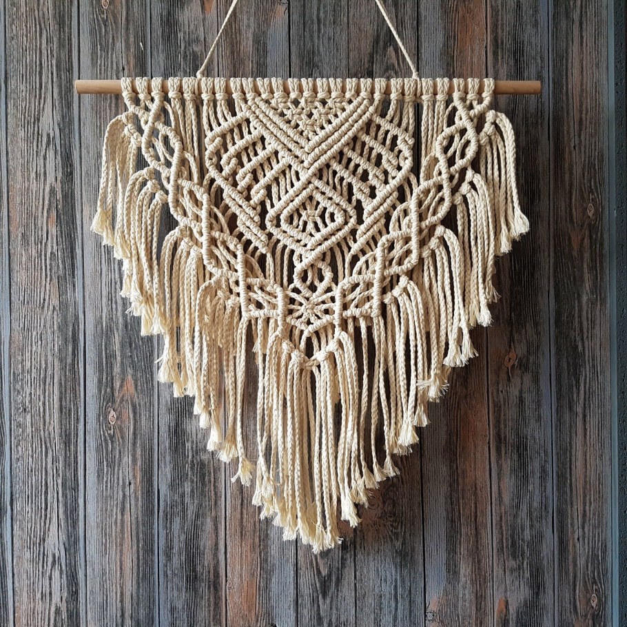 Панно в стиле бохо макраме
