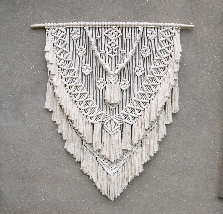 Плетение макраме панно на стену