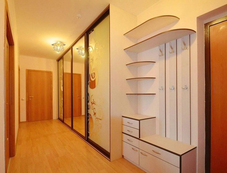 Шкаф-купе в прихожую