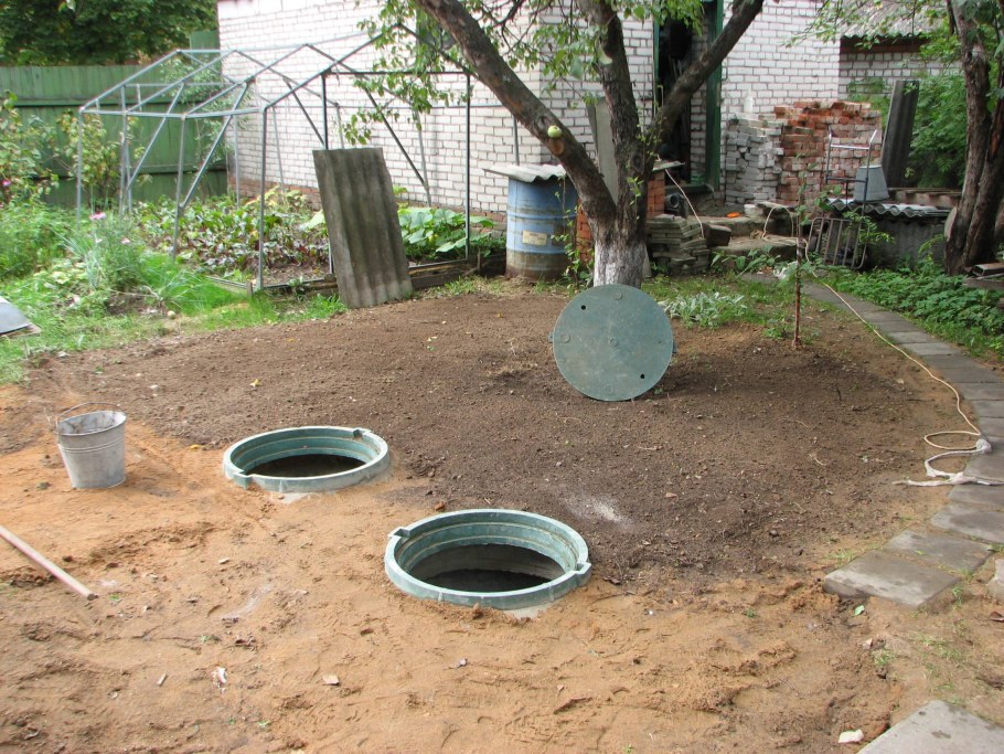 Выгребная яма на участке