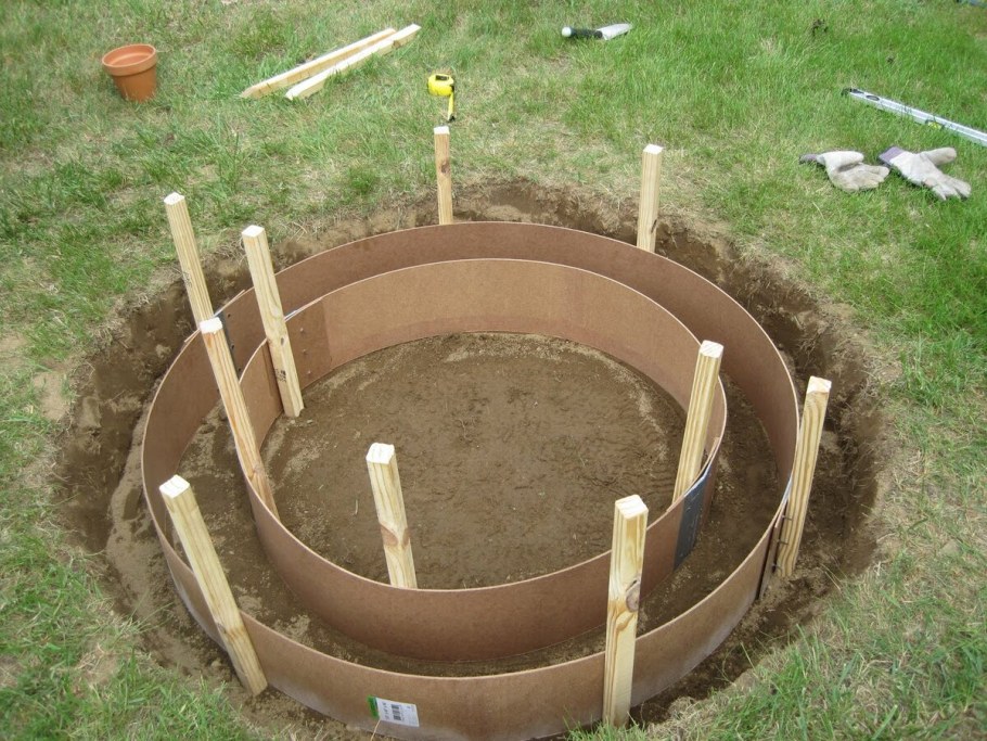 Кострище с бетонным кольцом