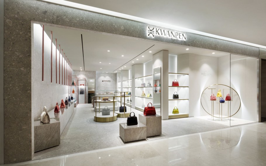 Интерьер магазина подростковой одежды