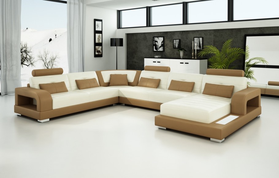 Диван белый с бежевым