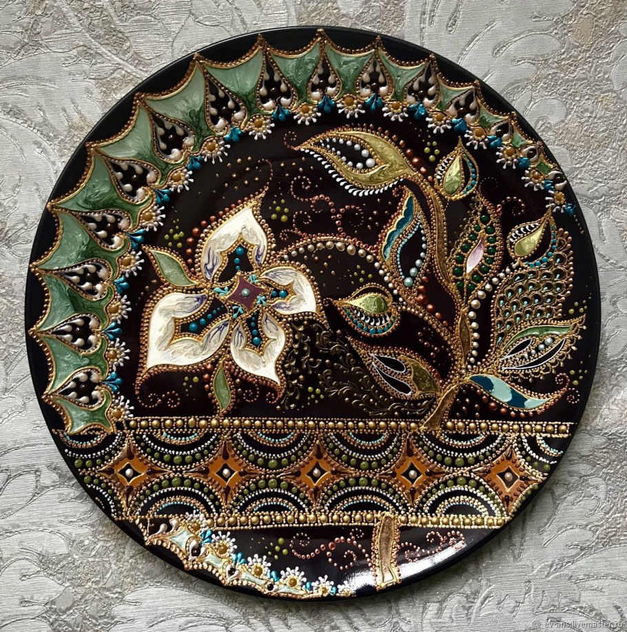 Декоративные тарелки на стену классика