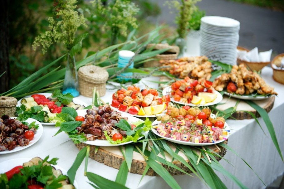 Пикник (барбекю, гриль) кейтеринг