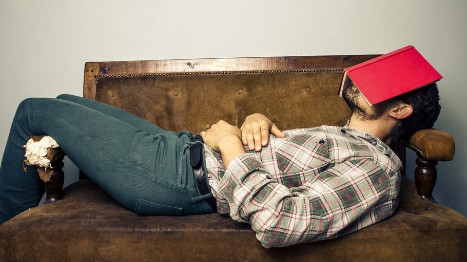 Мужчина устал