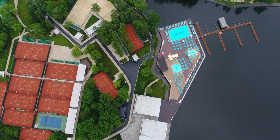 Северный Речной вокзал пляж