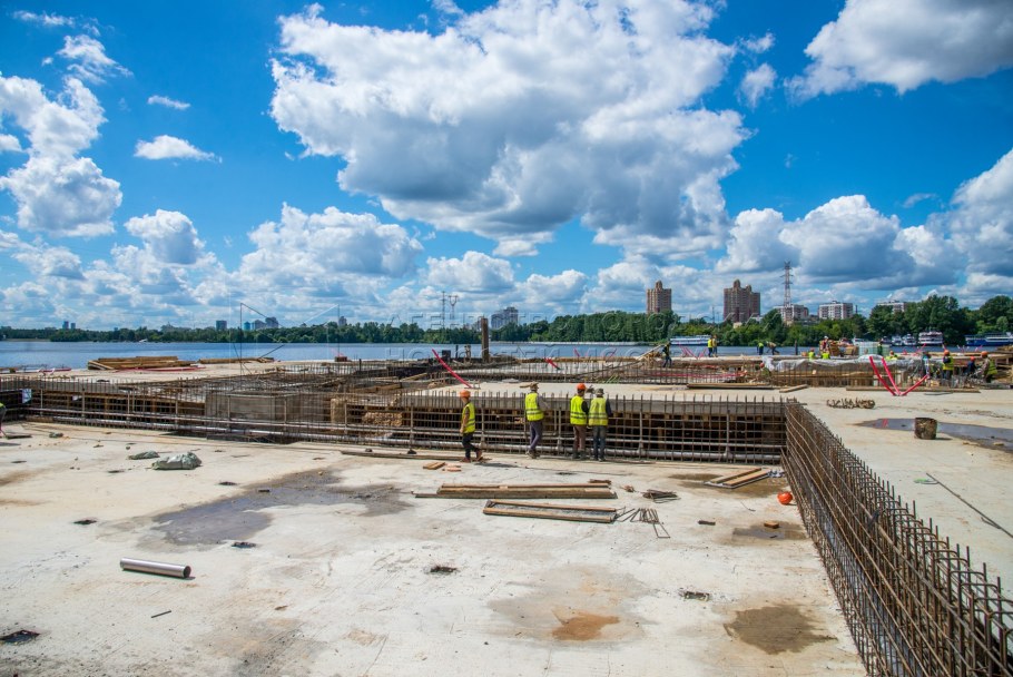 Речной пляж