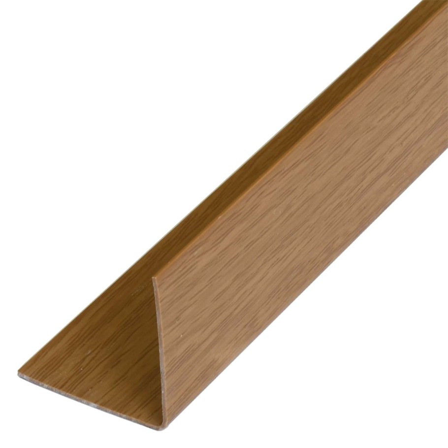 Уголок пластиковый