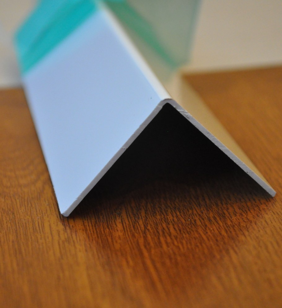 Угол идеал 20х20х2,7м Кемпас