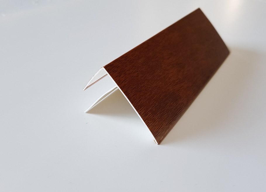 Угол ПВХ 35х35мм белый (3м)