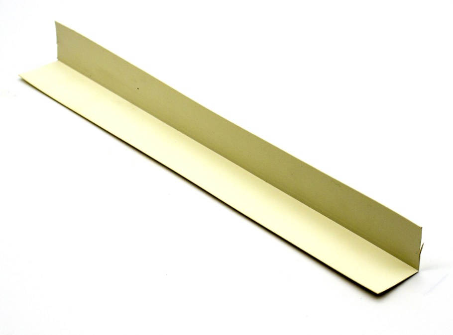 Угол ПВХ 120х35х8