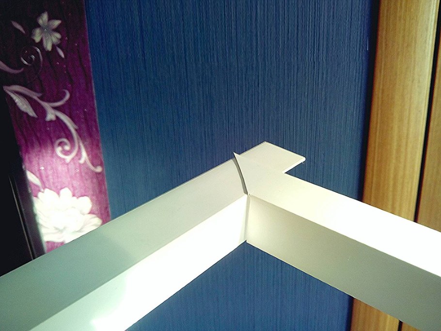 Уголки для панелей