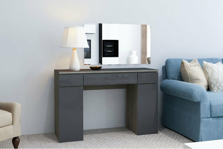 Декор на столик в спальню