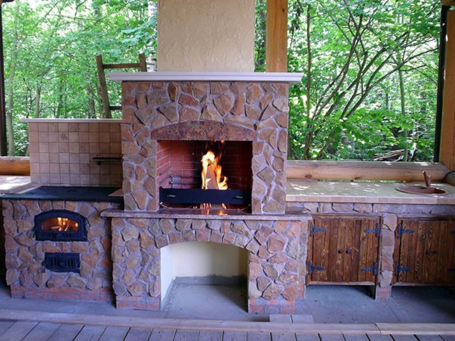 Барбекюшница стационарная Садовая