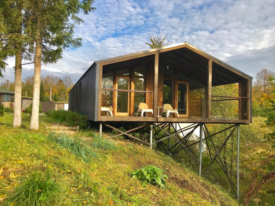 Барнхаус на винтовых сваях