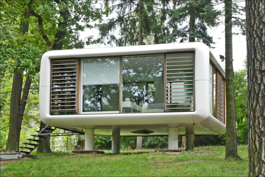 Сборный дом “Loftcube” Studio Aisslinger