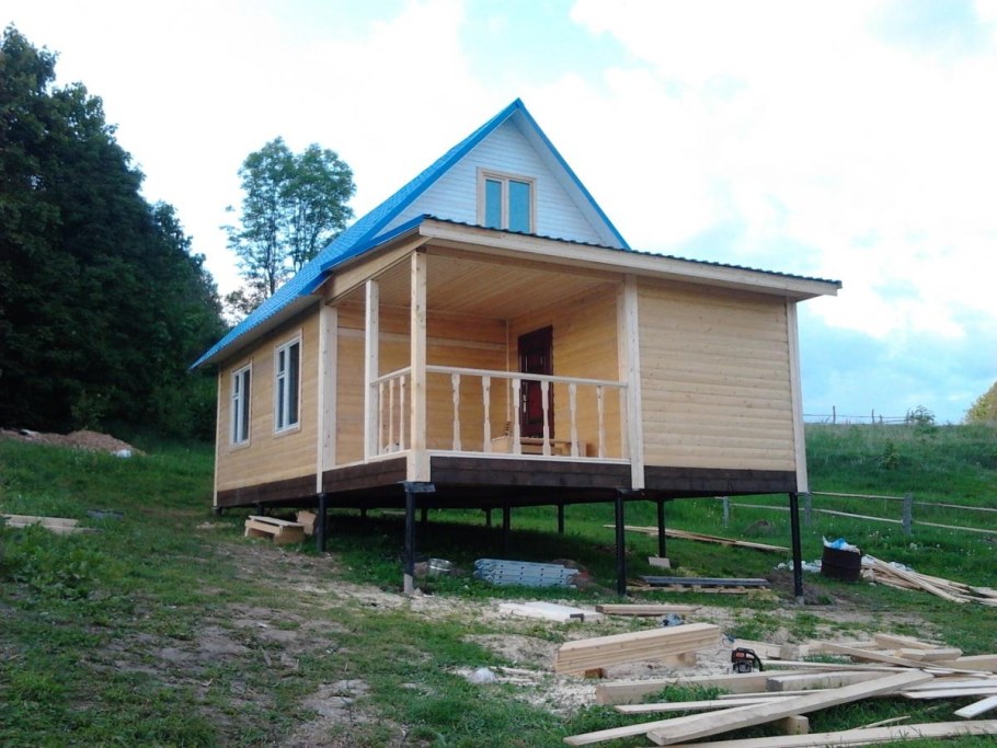 Дом баня 6 на 4 на винтовых сваях