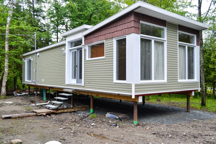 Домик на сваях