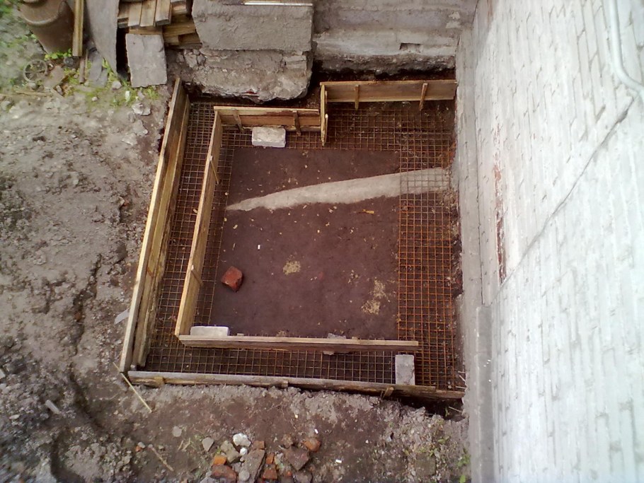 Туалет пристроенный к дому