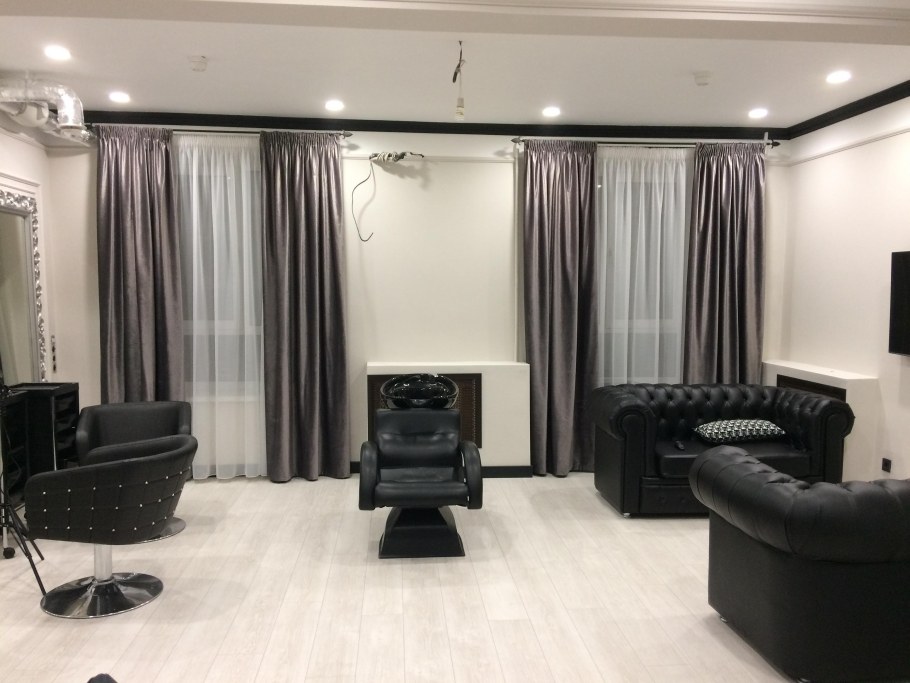 Шторы для парикмахерской