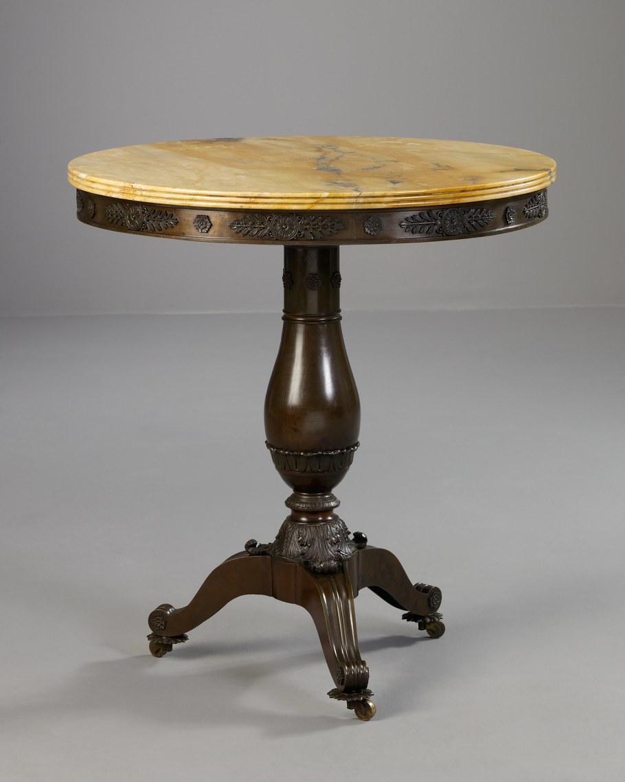 Столик геридон