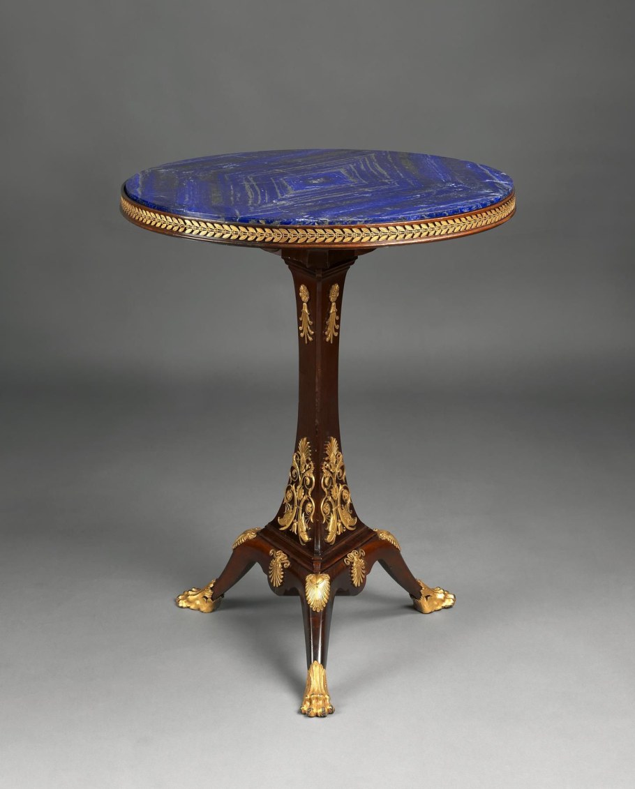 Маунт махагон