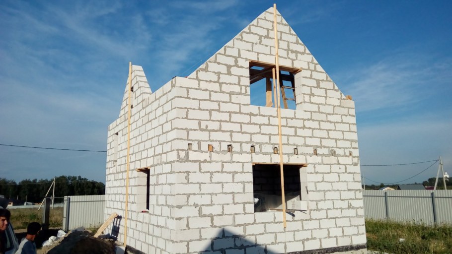 Дом кирпичный 110 кв.м с мансардой