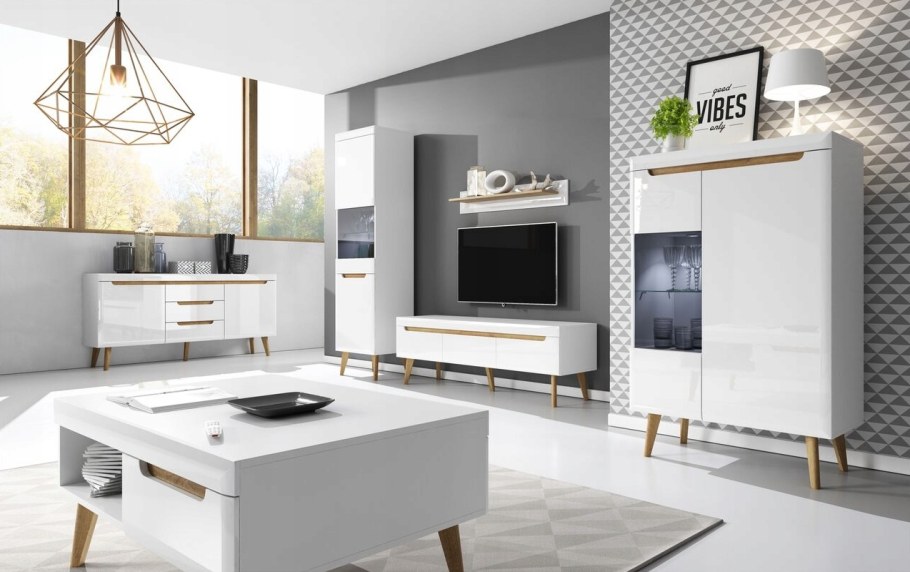 Гостиная с комодом