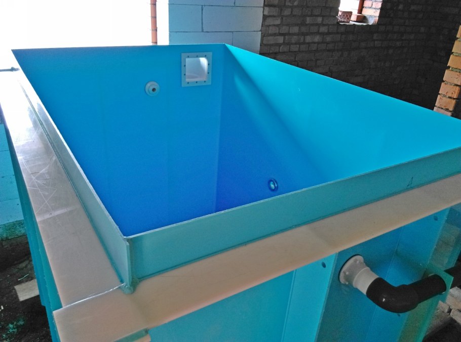 Купель из полипропилена l1300* b1500* h1500*