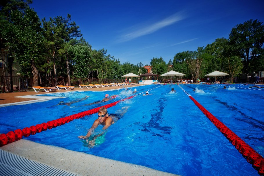 Санаторий Жемчужина Кавказа Ессентуки бассейн