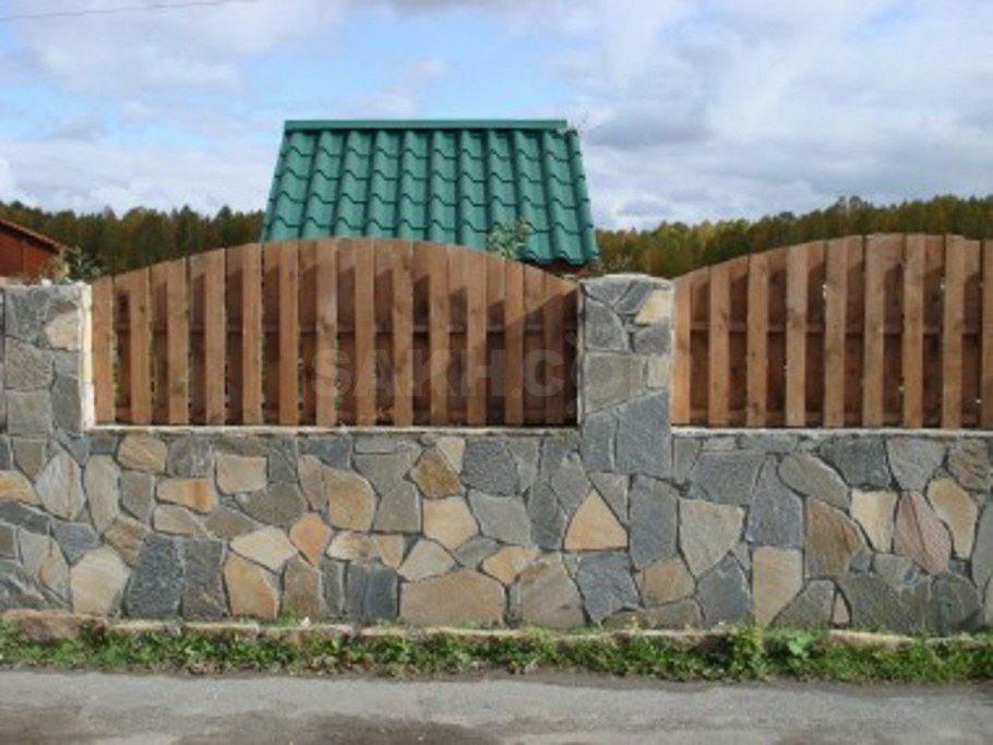 Каменный забор