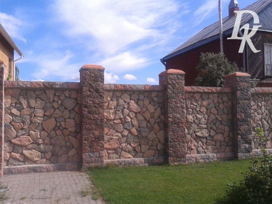 Каменный забор