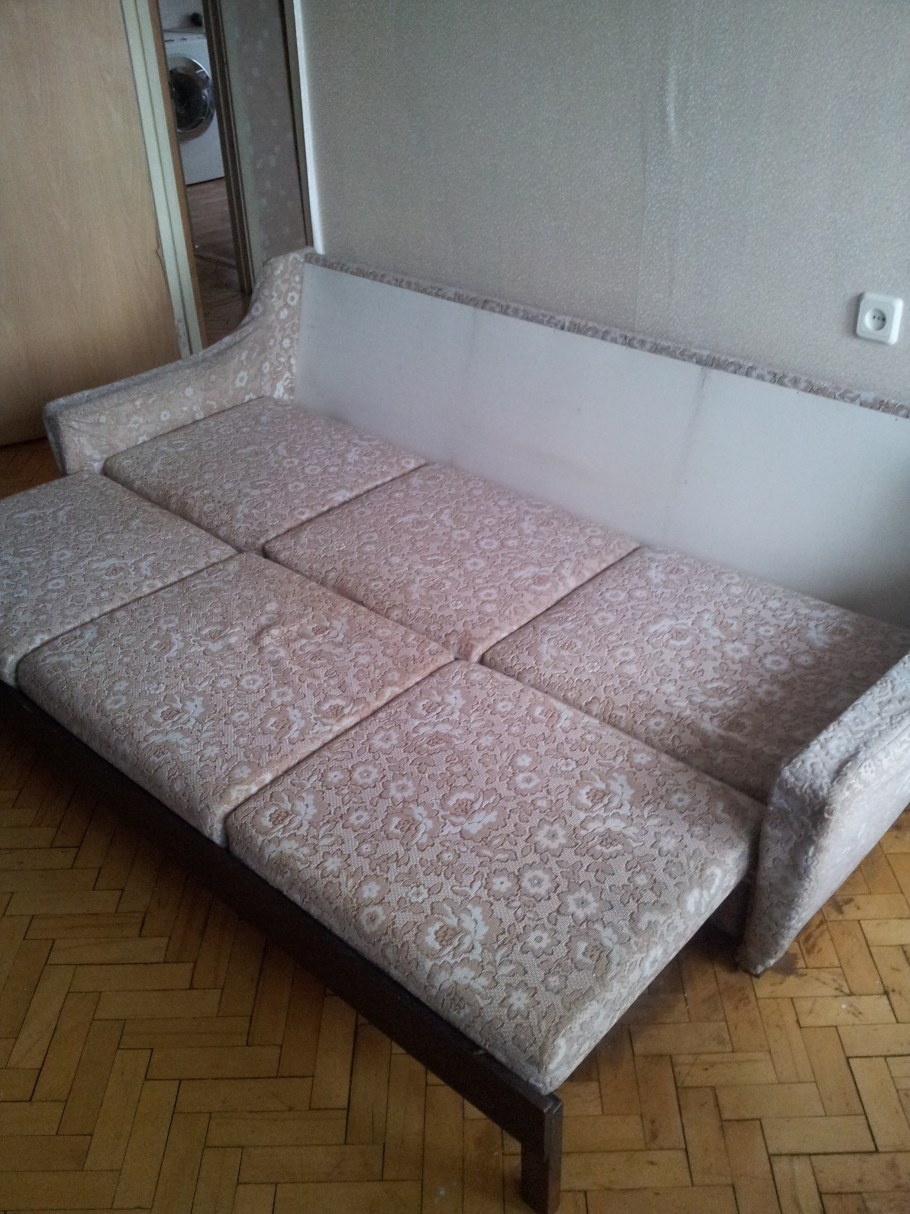 Диваны угловые даром