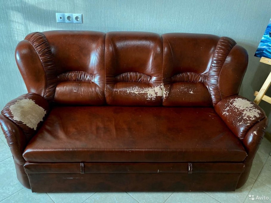 Мягкая мебель даром