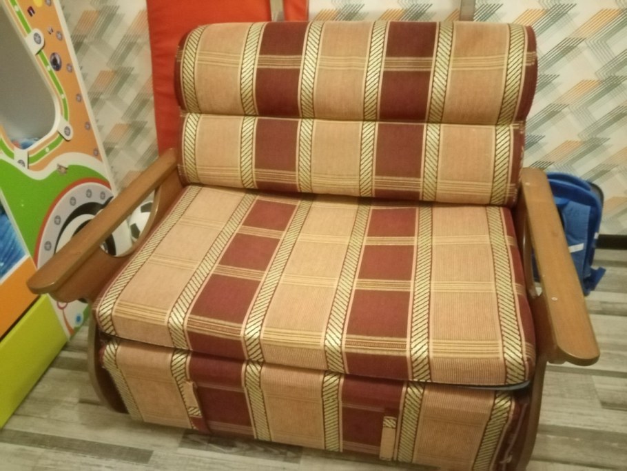 Мебель с рук