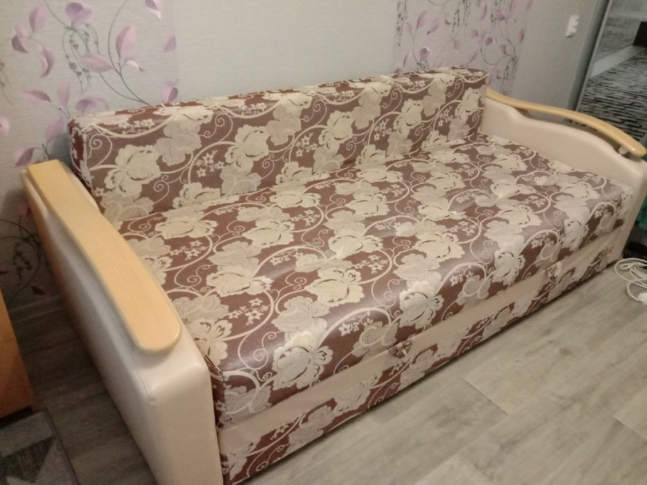 Отдам даром мебель диваны