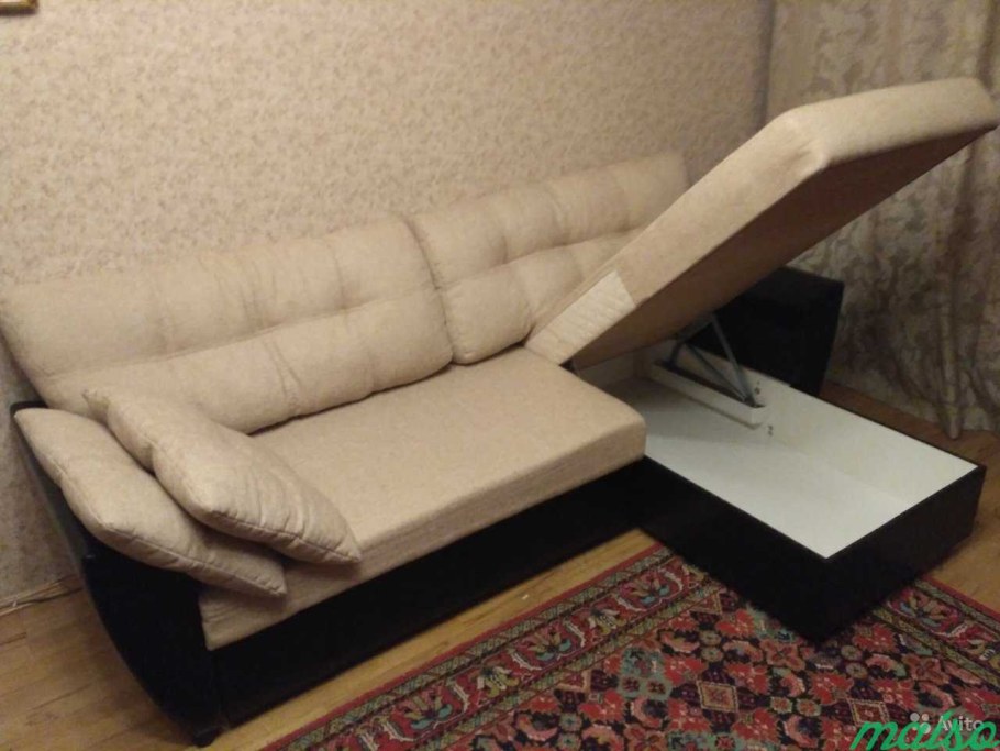 Мягкая мебель даром