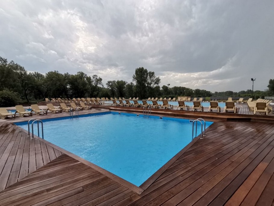 Открытый бассейн на Татышева Красноярск