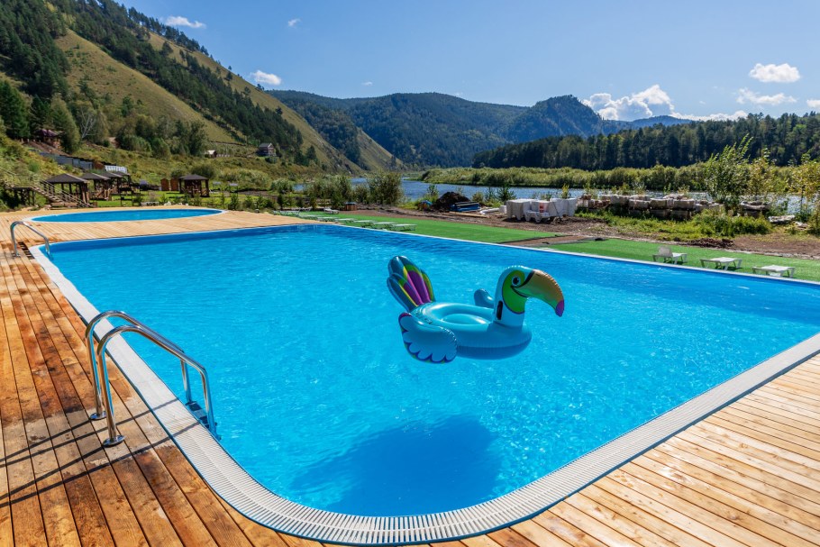 Уличный бассейн с подогревом