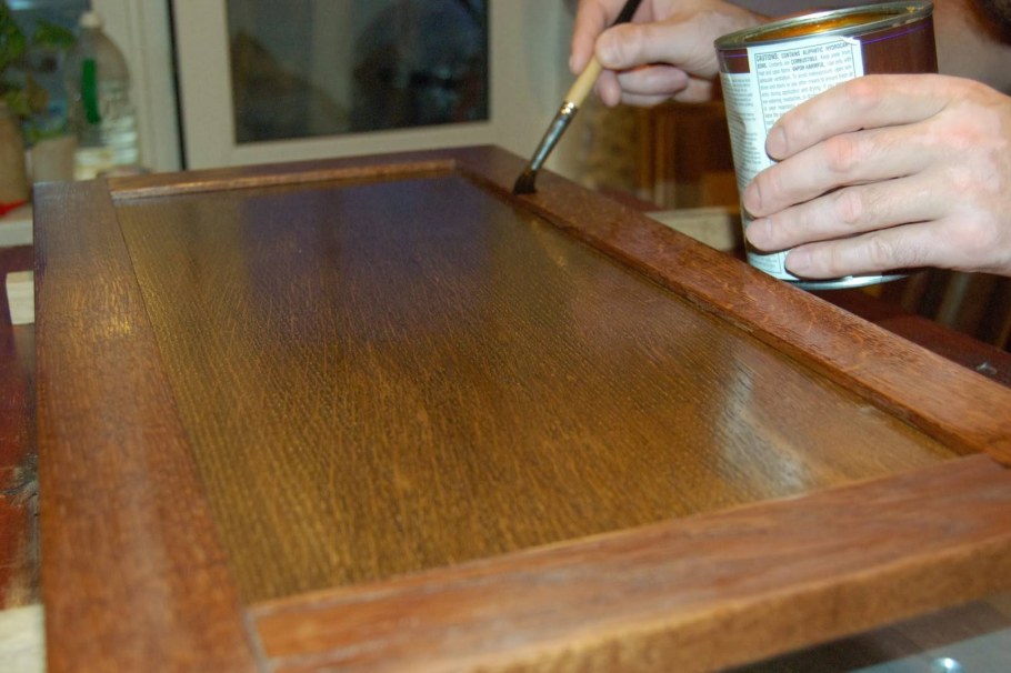 Склейка деревянных дверей