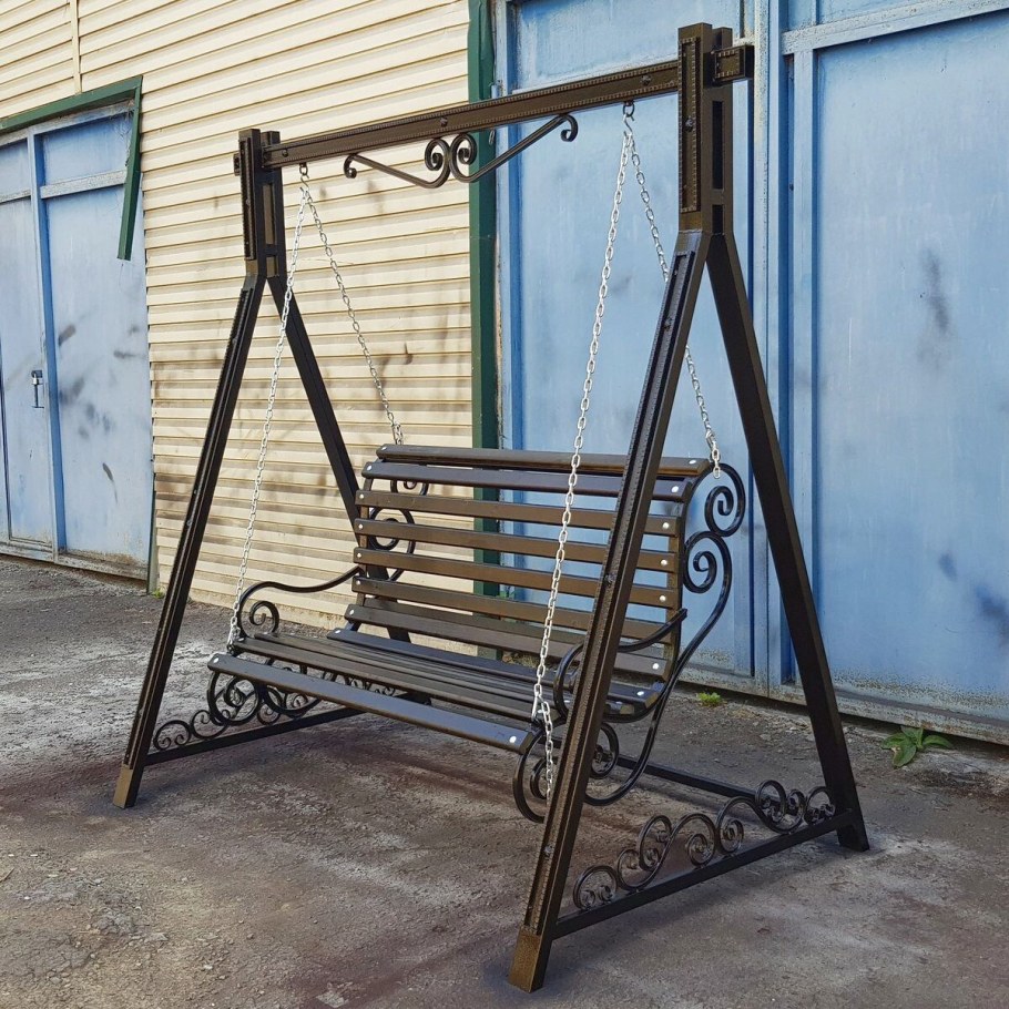 Качели из металла
