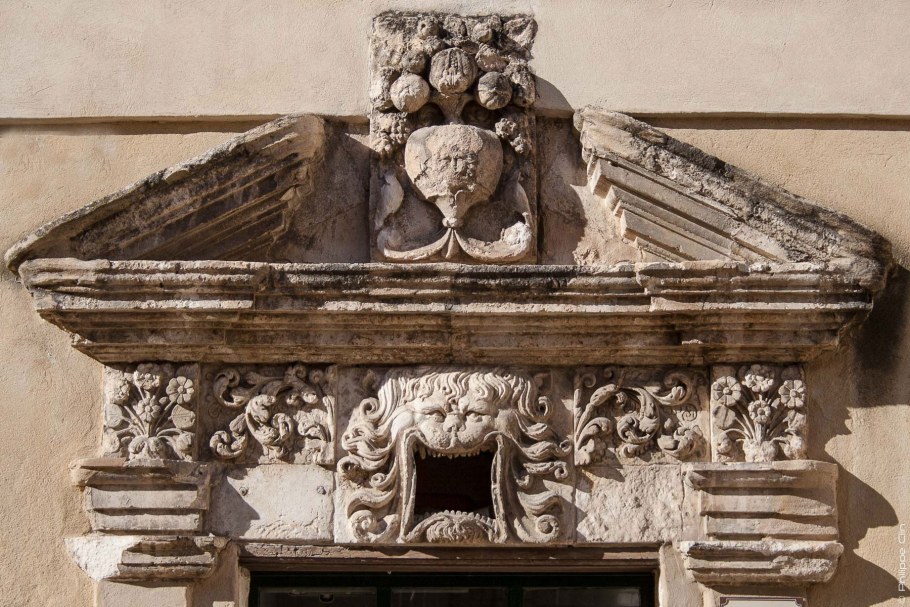 Раскрепованный фронтон зимний дворец